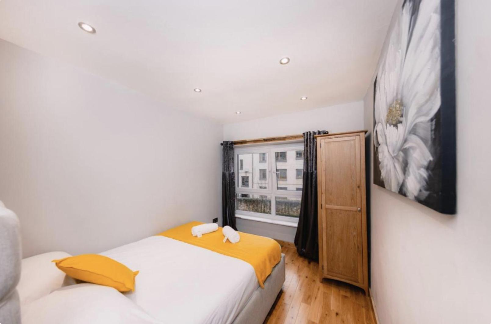 Superb Luxury Apartment By Canal - Central Édimbourg Extérieur photo