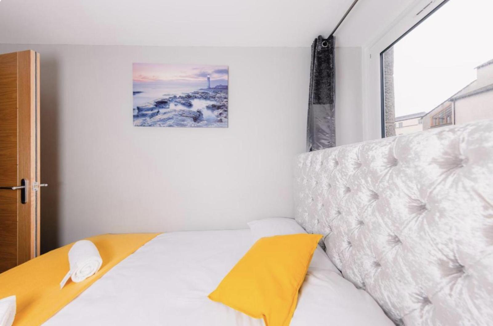 Superb Luxury Apartment By Canal - Central Édimbourg Extérieur photo