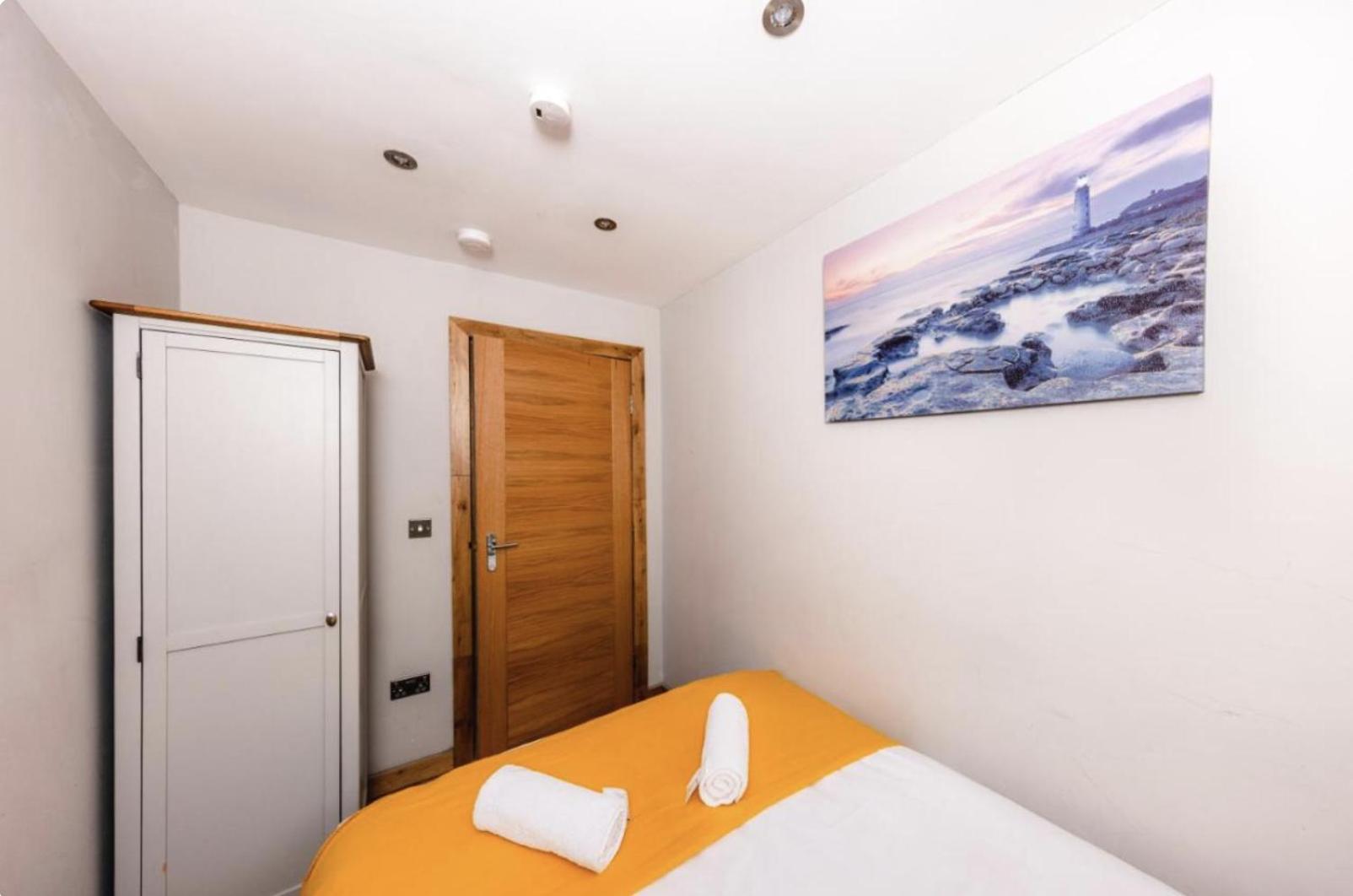 Superb Luxury Apartment By Canal - Central Édimbourg Extérieur photo